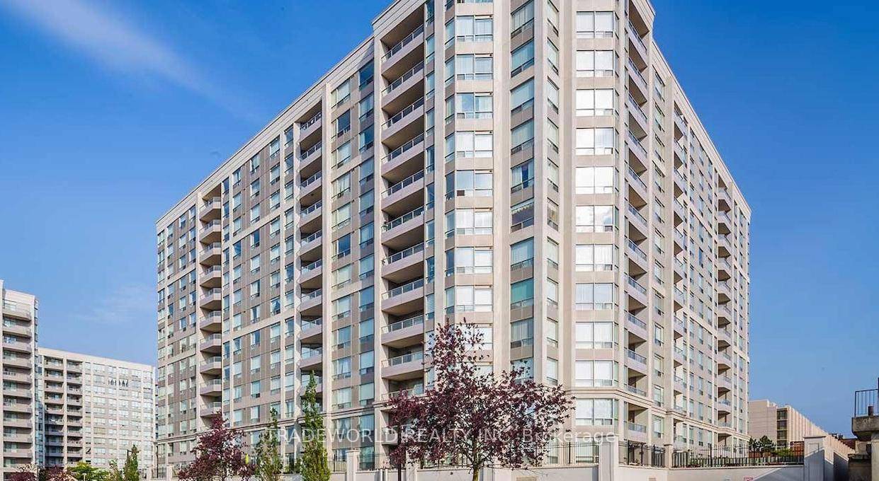 New Flooring, New Paint, Professional Cleaned A Very Well Located Luxury Condo Apartment Unobstructed South View Lots Of Sunlight 2 Bedrooms With Separate Layout An Extra Room Can Be Used ...