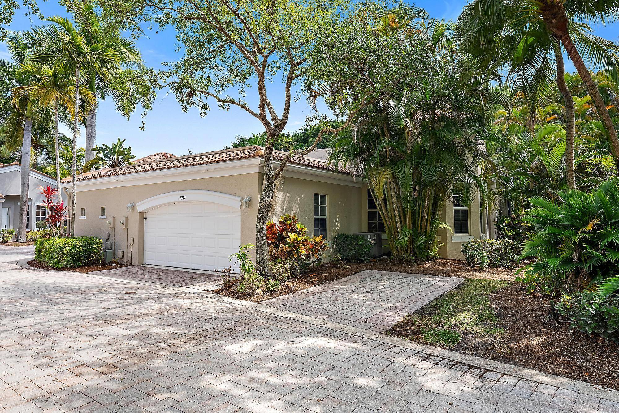 Start enjoying the Ibis lifestyle from day one in this immaculate and fully furnished 2 bedroom den, 2 bath home located in the desirable Larkspur Landing neighborhood.