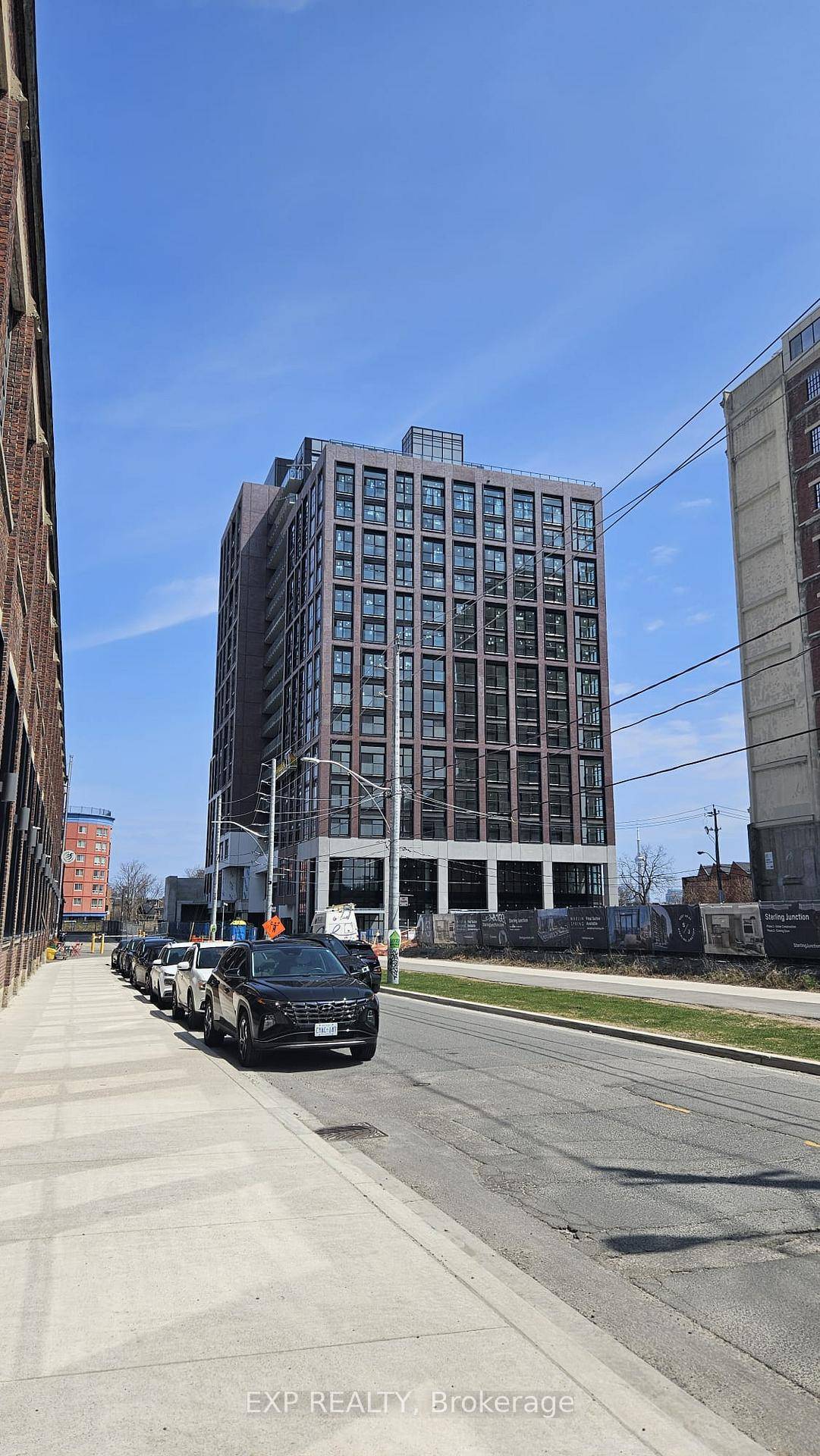 Experience upscale urban living in this stunning 1 bedroom plus den suite, perfectly situated in the vibrant Sterling Junction neighborhood.