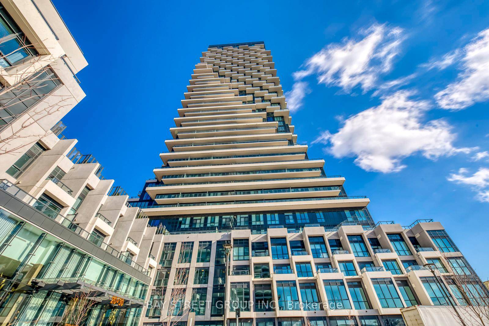 Luxury 1 Bed Den, 1 Bath Condo at Auberge I This 600 sq ft suite features an open layout with 9 ft ceilings, floor to ceiling windows, and a large ...