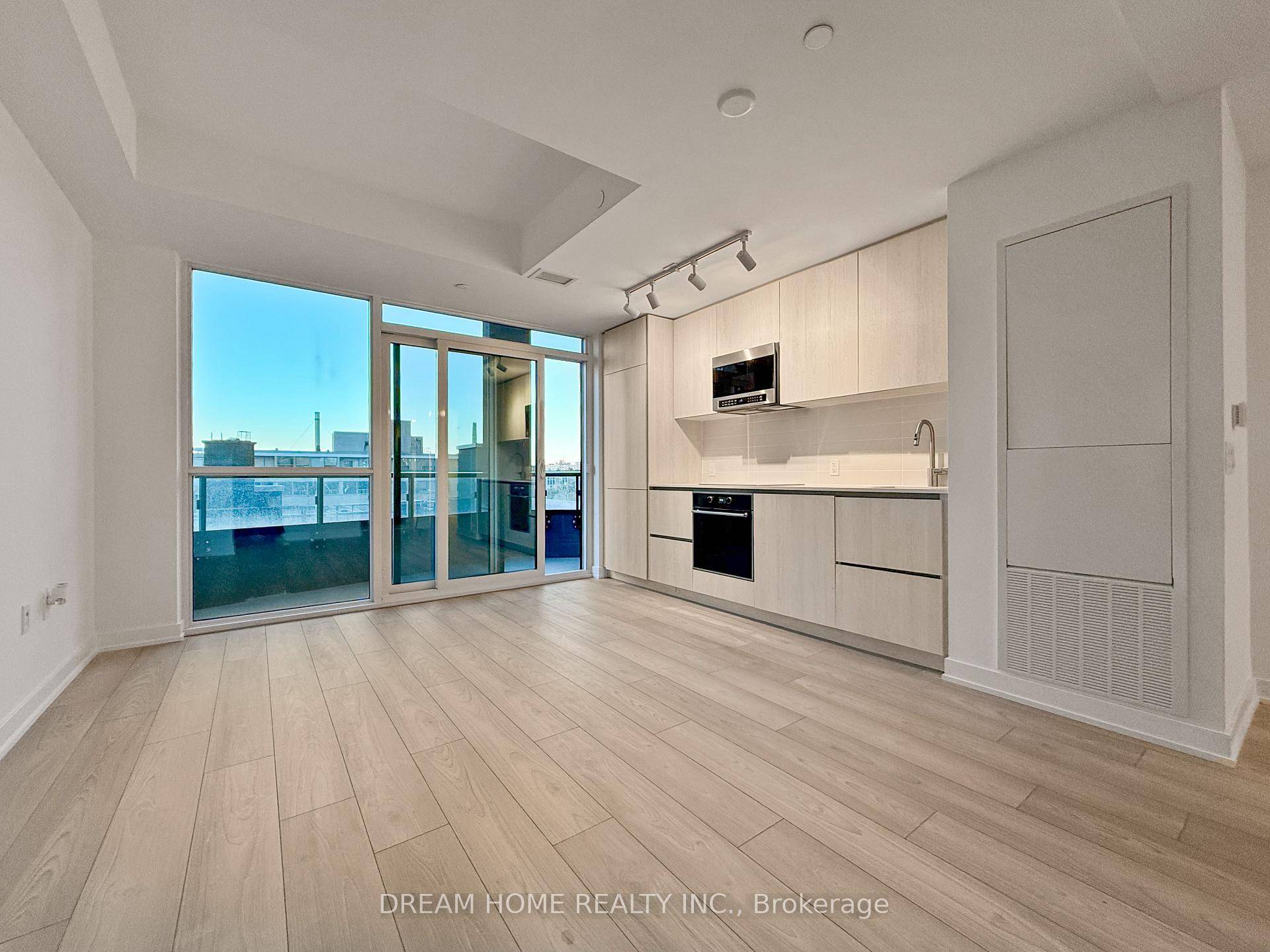 Experience modern urban living in this bright and spacious 2 bedroom, 2 bath Untitled Condos South Tower located in the heart of Midtown Toronto Yonge and Eglinton.