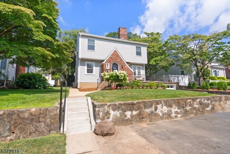 This move in ready 4 bedroom 2.