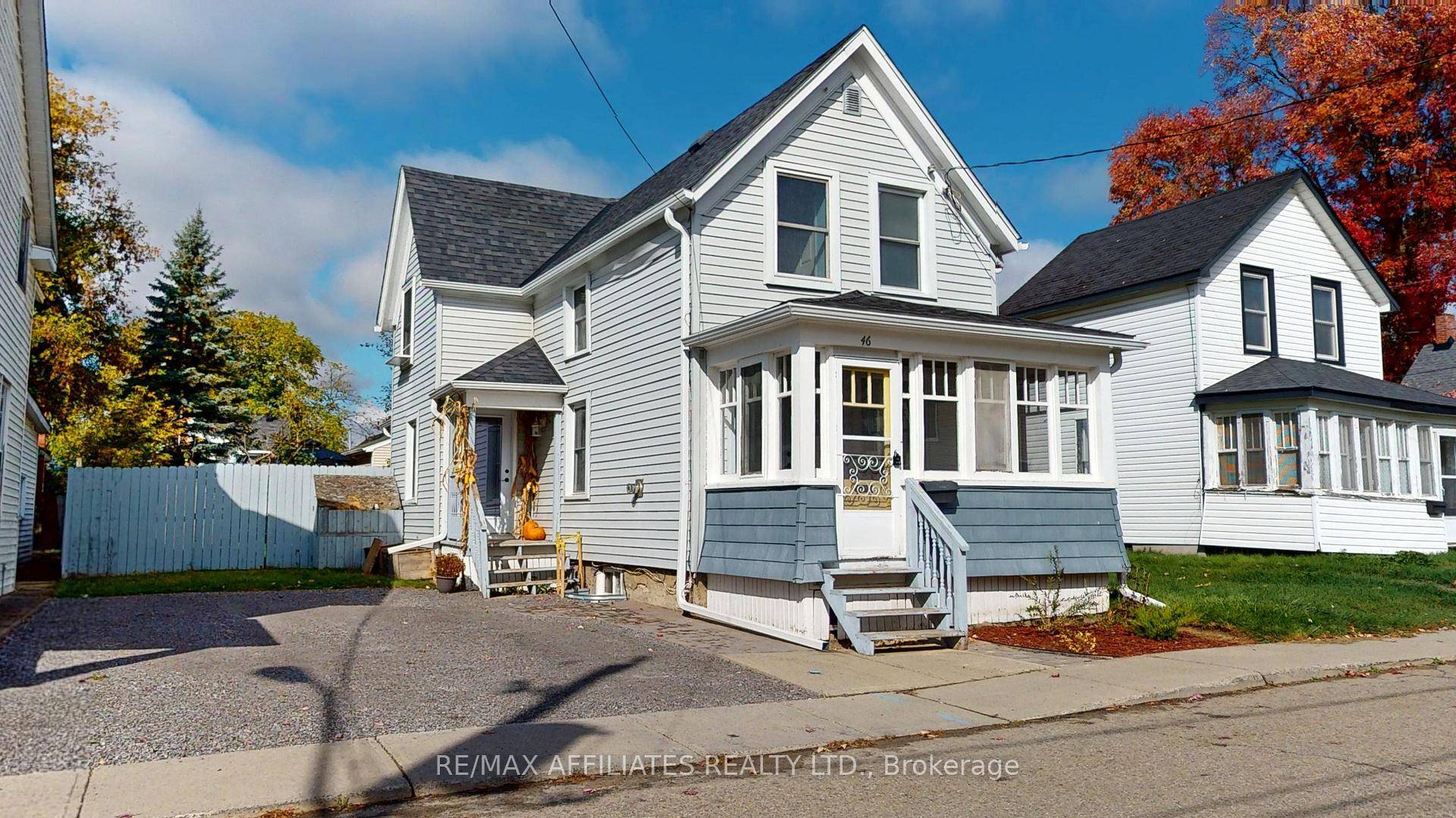 Nestled just steps from historic downtown Brockville, this delightful 3 bedroom home blends character, comfort, and convenience.
