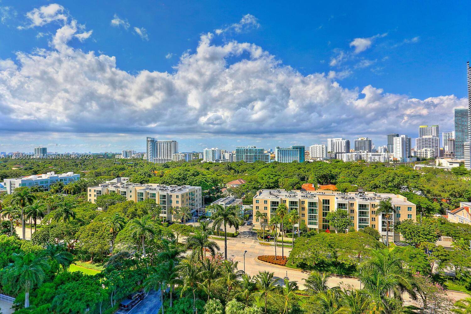 Oversized 1 bedroom unit in Brickell's prestigious Villa Regina building walking distance to Mary Brickell Village and Brickell City Center.