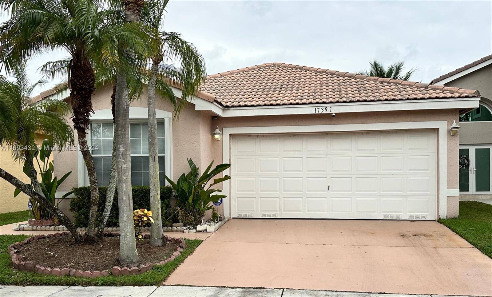 What s special ? Move in ready, on the water, fenced backyard with fruit trees in a sought after neighborhood.