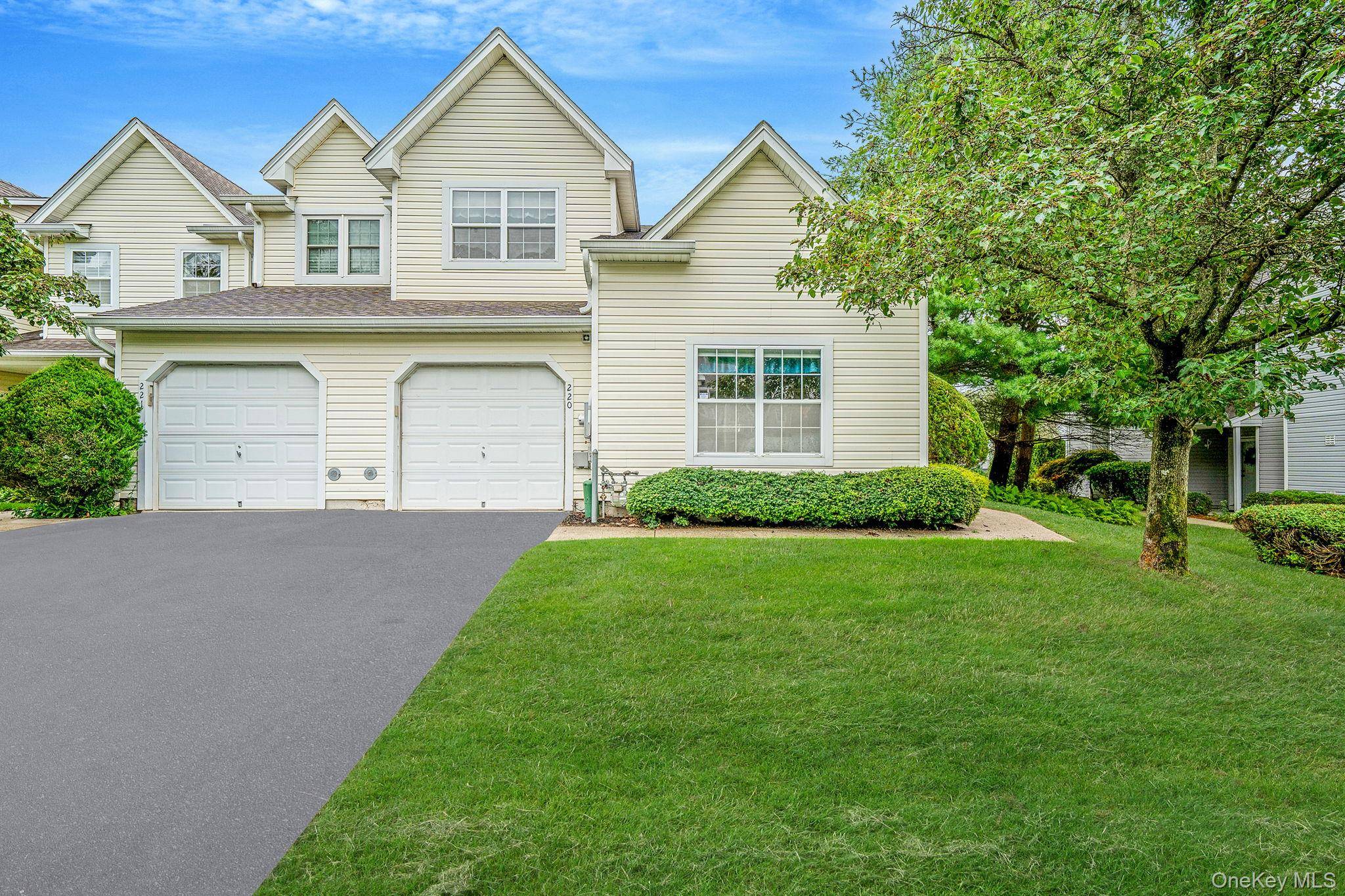 Welcome to The Lakes a highly sought after gated community in East Setauket, within the award winning Three Village School District !