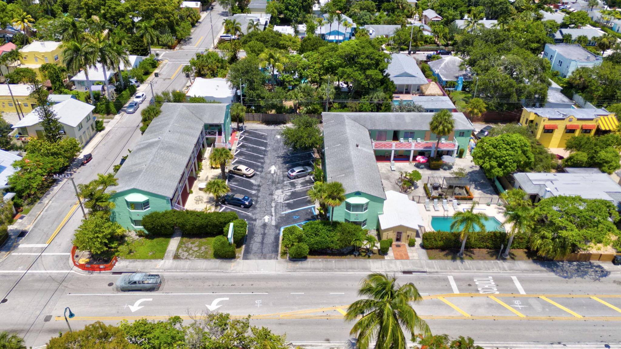 320 N Federal Highway Hotel Palm Beach