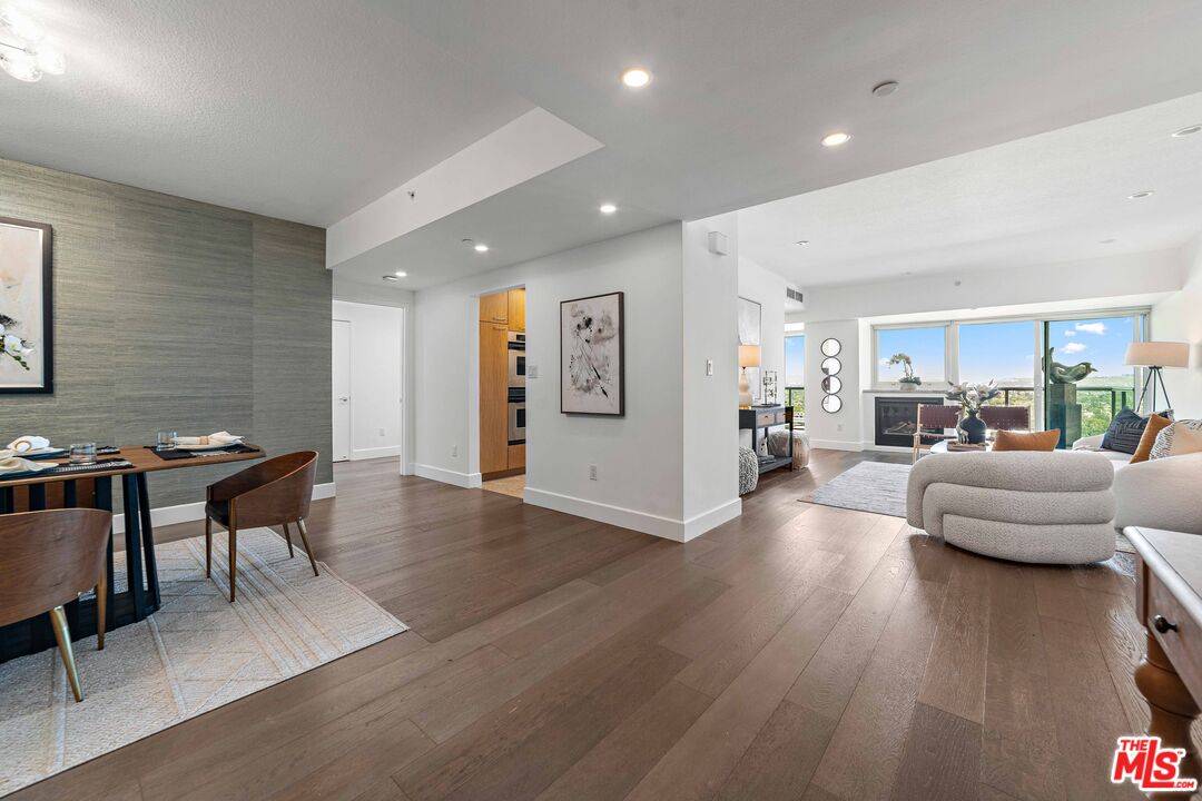 13600 Marina Pointe Dr 2BR Marina Del Rey La