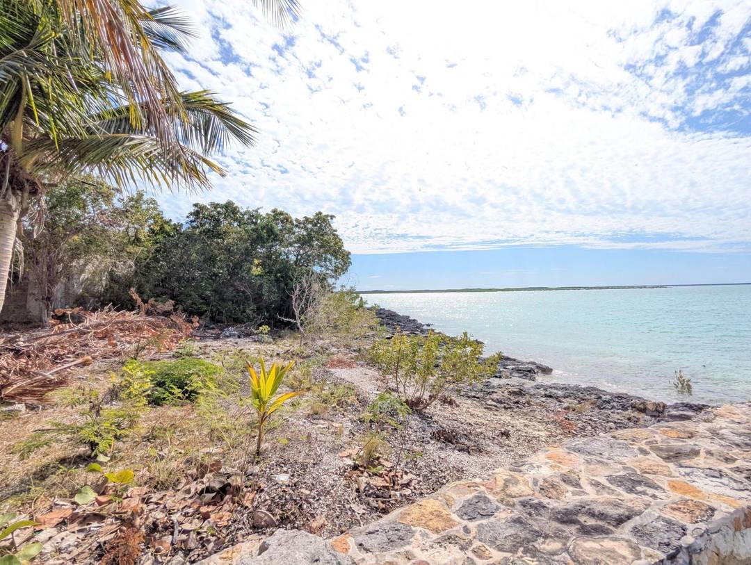 THE CAYS Land Exuma-And-Exuma-Cays