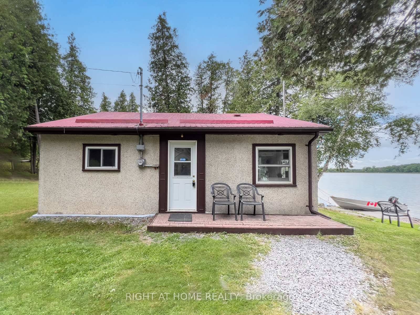 Escape to Your Year Round Lakeside Retreat on Lime Lake, Marlbank.