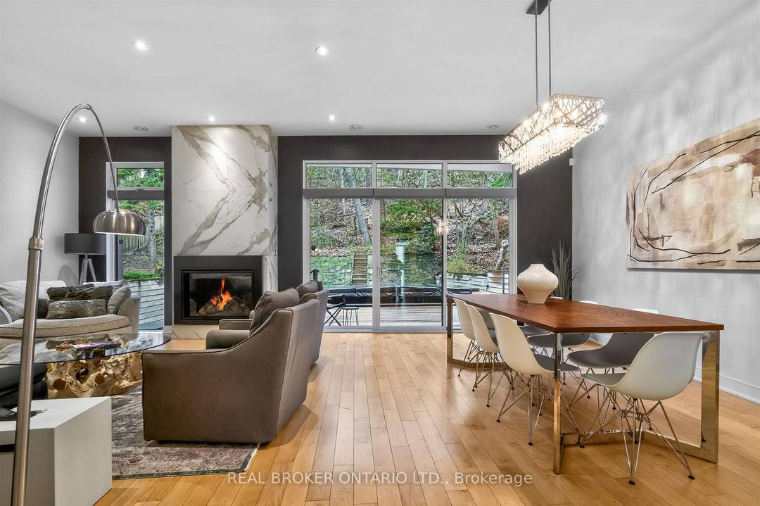 Architecturally significant and thoughtfully designed, this 4, 000 sq ft total sqft contemporary residence by David Peterson Architect Inc.