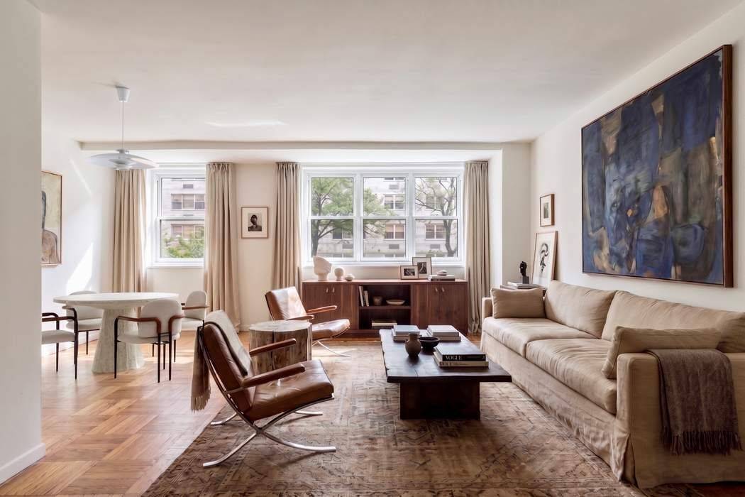 Welcome to Residence 3M at the Randall House, a highly regarded full service cooperative with condominium rules in the heart of Greenwich Village.