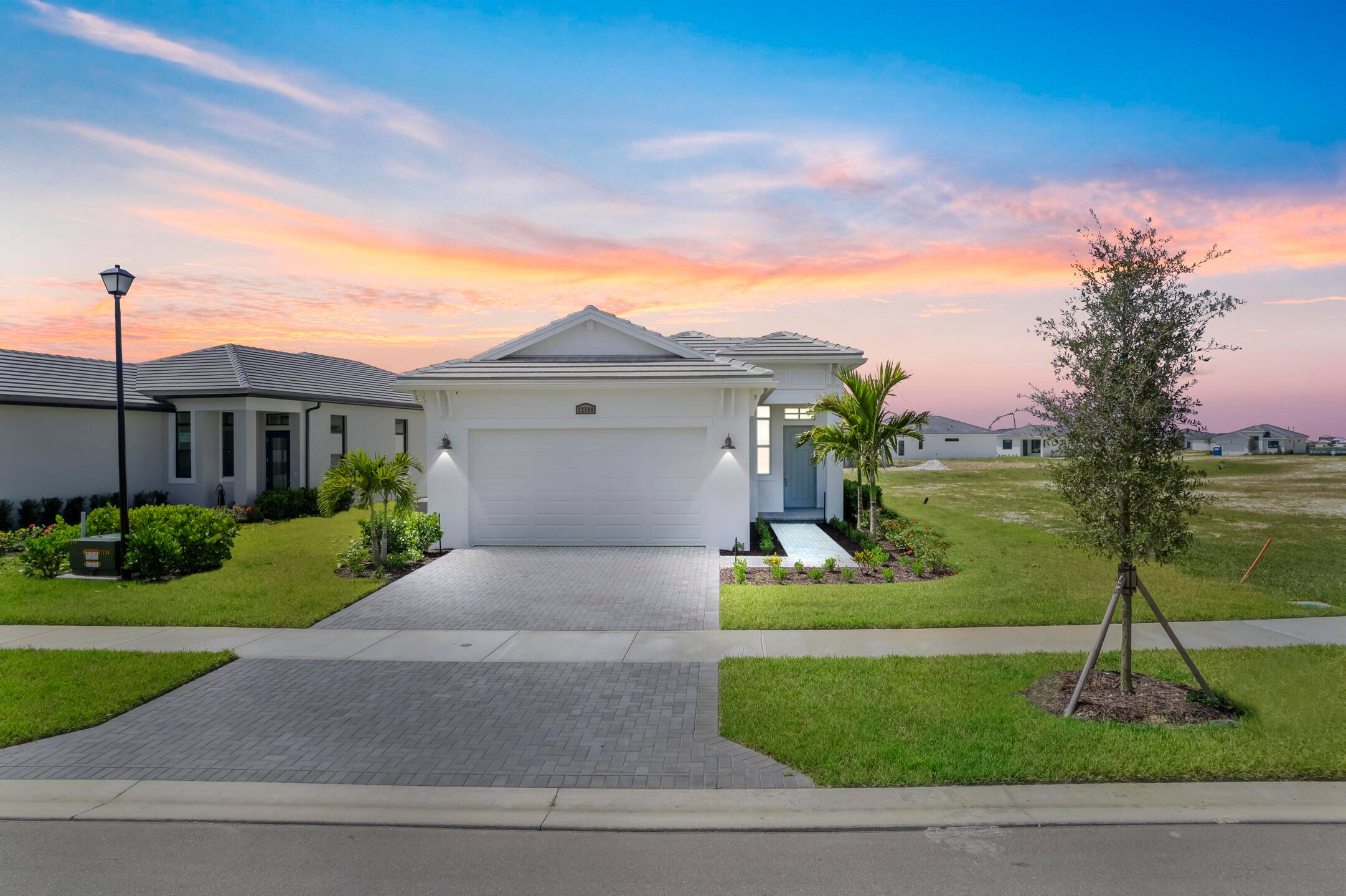 New Construction Ready to move in !
