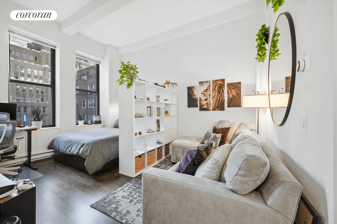 Welcome to Residence 903 at 11 East 36th Street an exceptional, loft style studio in the heart of Manhattan.