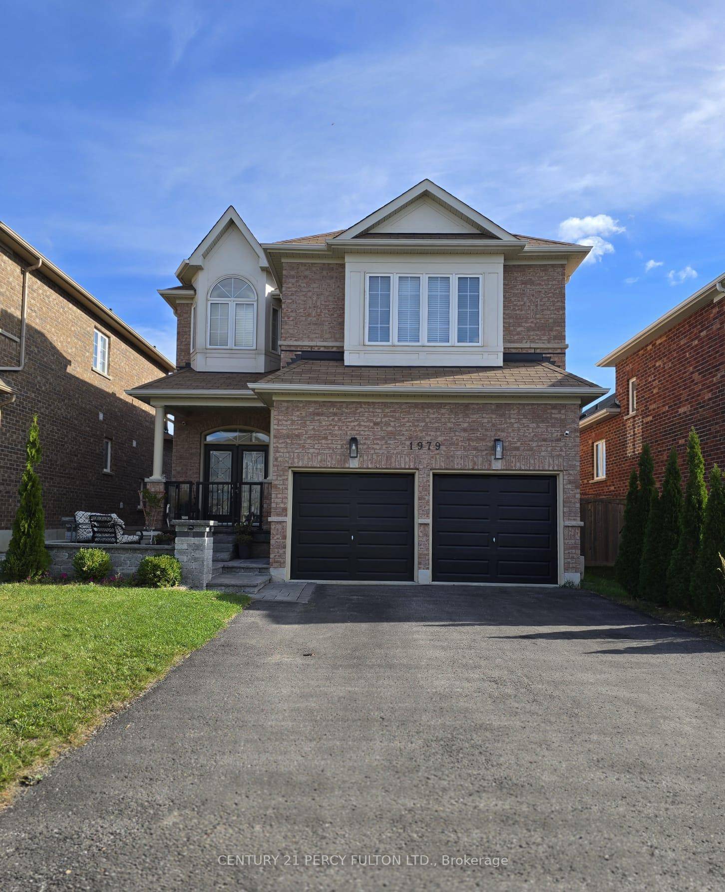 Beautiful Executive Detached Spacious, Open Concept 4 Bedrooms.