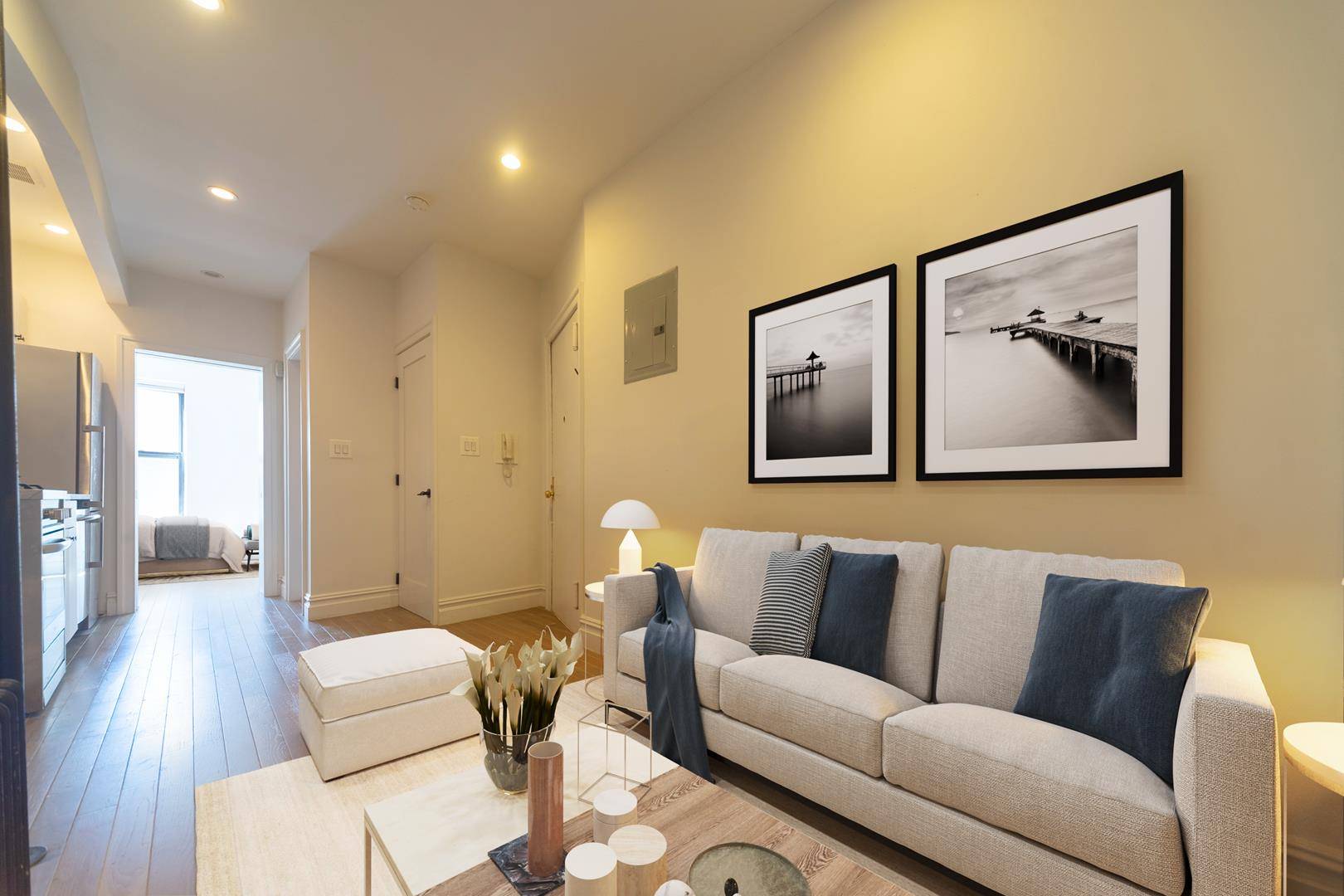 Sunny one bedroom located in the heart of SoHo !