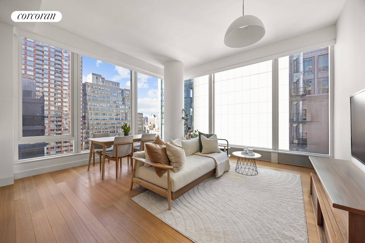 In the heart of stylish NoMad, Madison House offers unsurpassed panoramic views of New York City, where every residence has a corner window and 11 foot ceilings or higher.