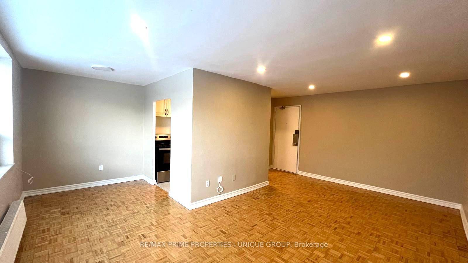 Welcome to this charming 1 bedroom apartment.