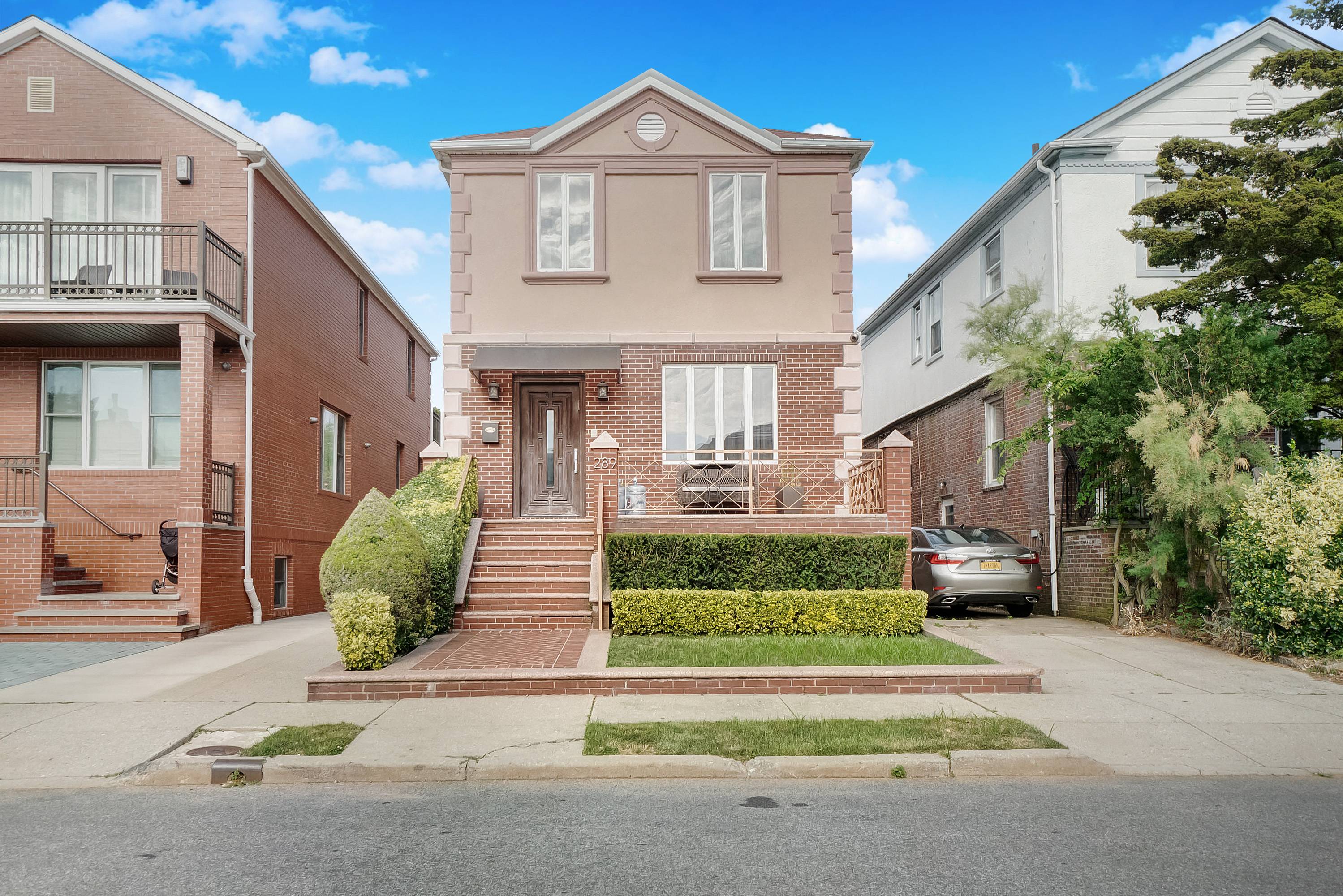 Enjoy water views and relaxed seaside living in this gorgeous four bedroom, three and a half bathroom home on a very desirable Manhattan Beach block, just two doors from the ...