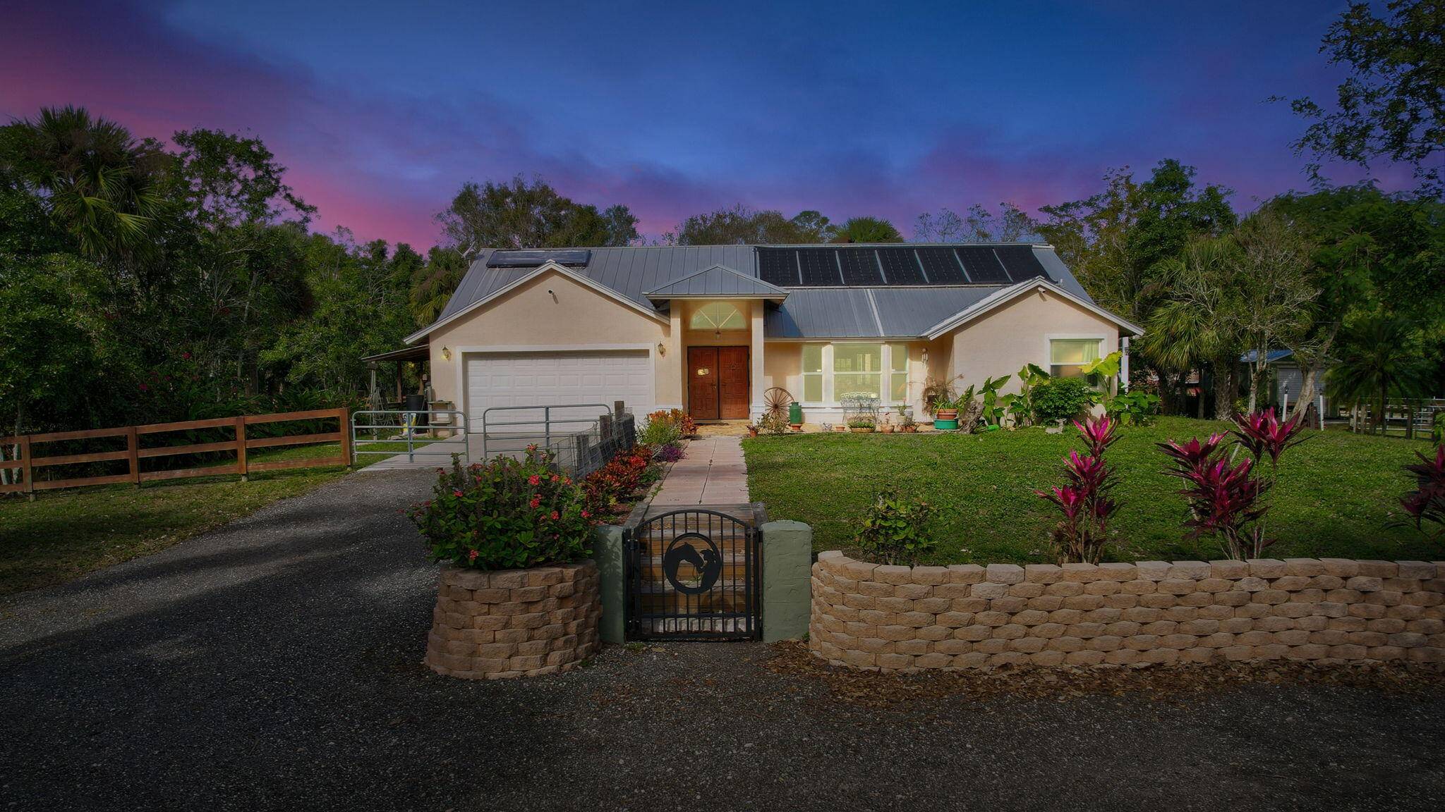Welcome to your private 5 acre equestrian retreat in the heart of Loxahatchee !