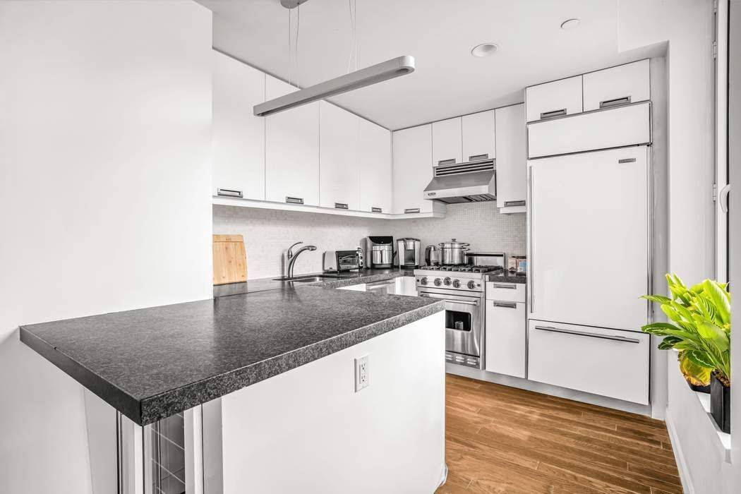 9C is a stunning one bedroom, one and a half bathroom residence located in the Onyx Condominium, a full service building in Chelsea.