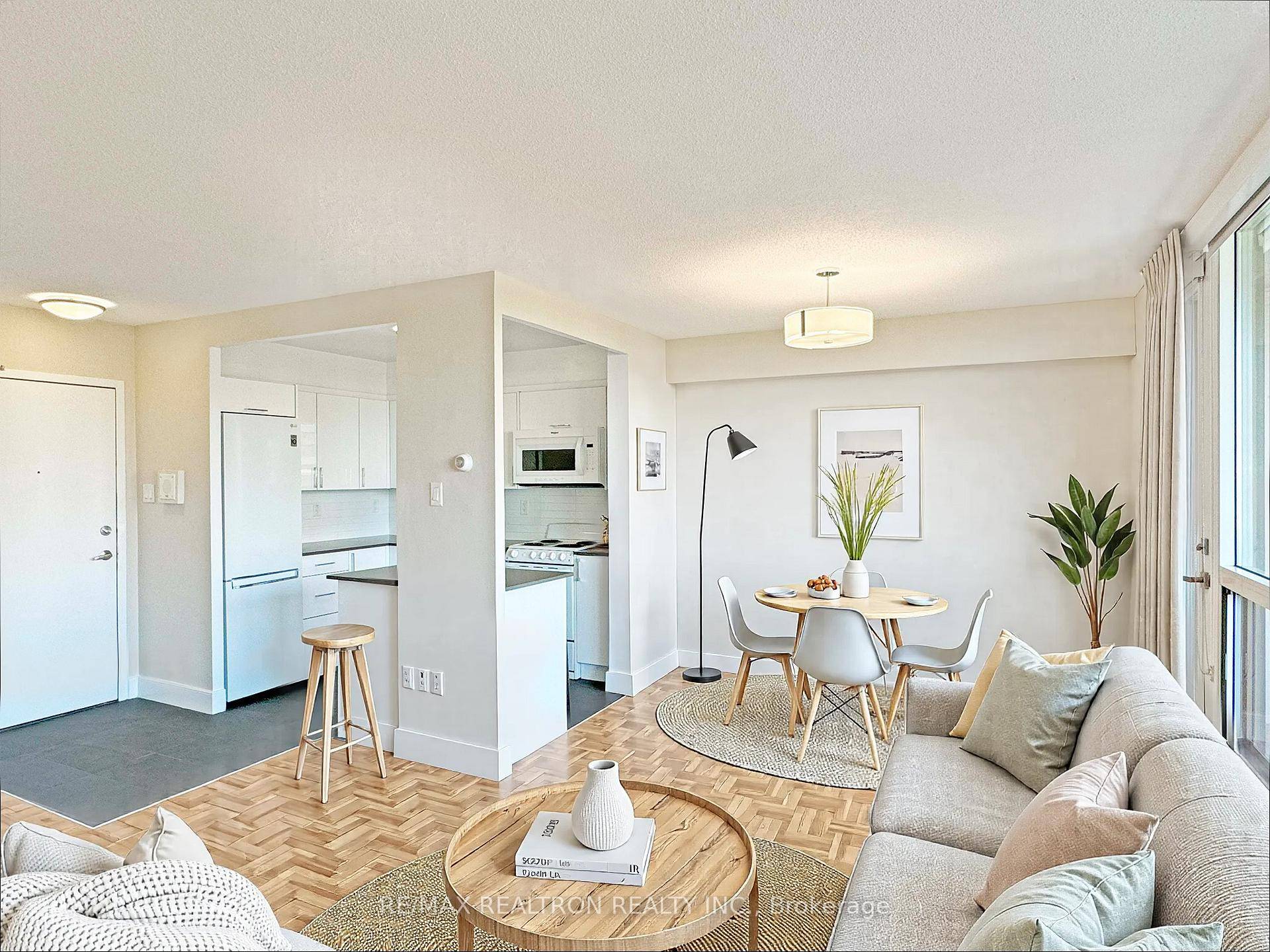 One month free rent on a 12 month lease High rise building, recently renovated with new hallways, balconies, and windows offering beautiful panoramic views.