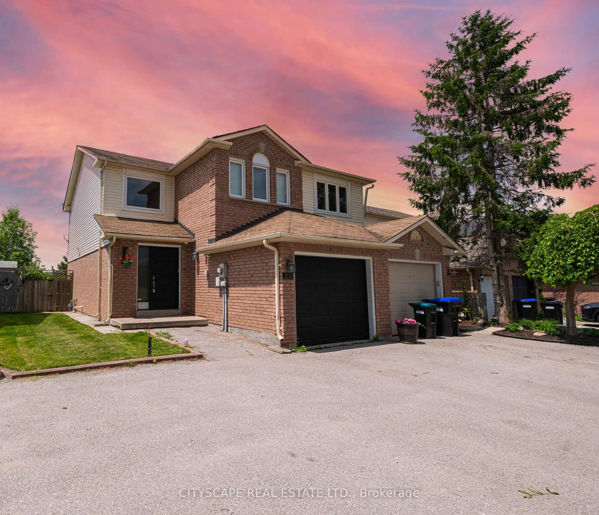 Stunning Freehold Corner Townhome in Prime Alcona, This Feels Like a Semi !
