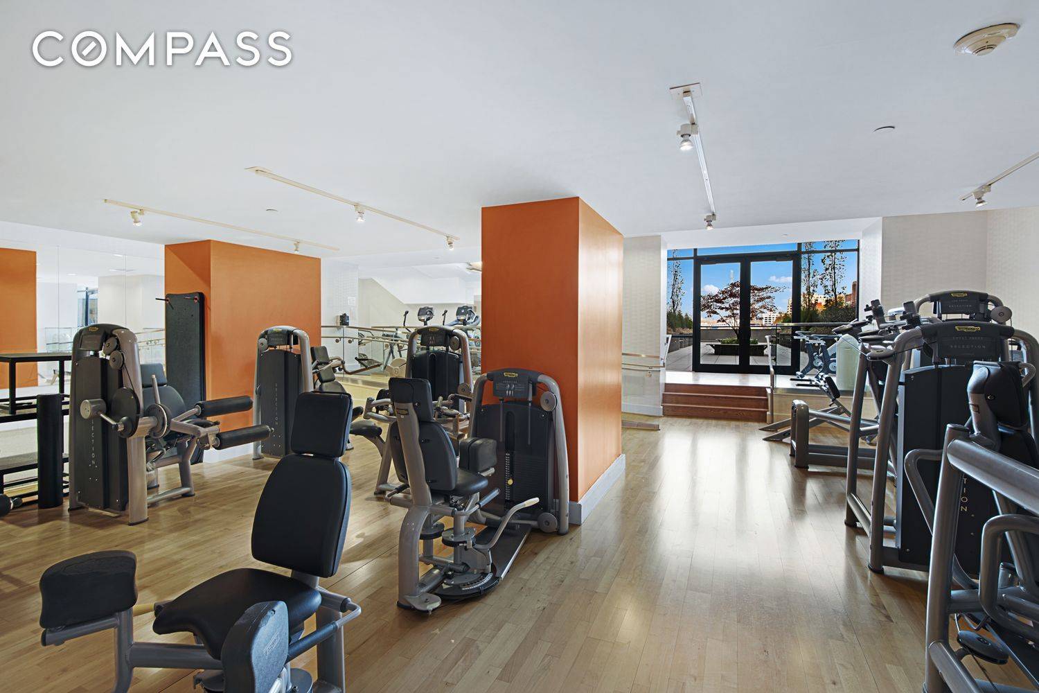 Come see this rare, STUNNING 10th floor, 1 Bedroom, 1.