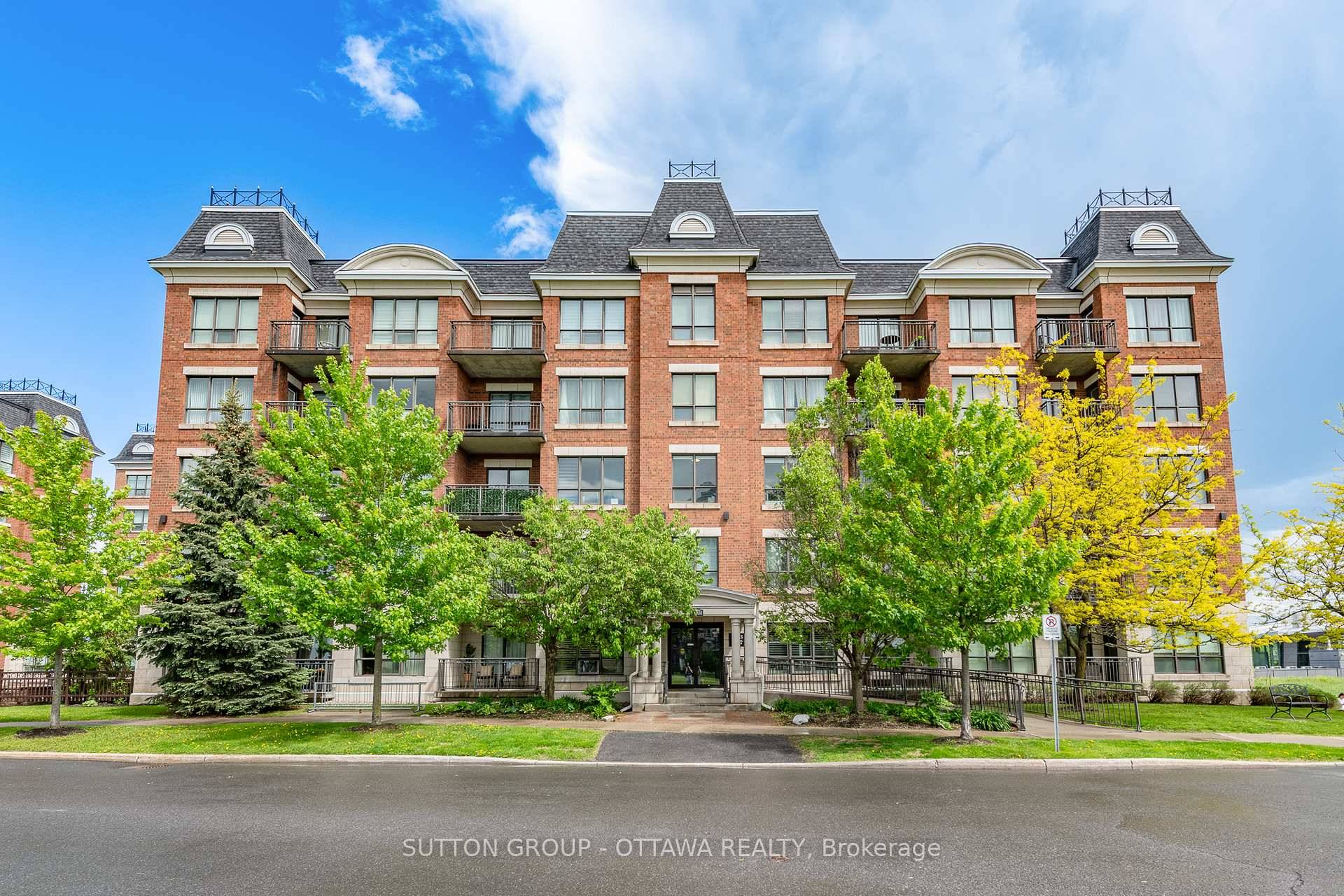 A rarely offered Richcraft Fontainebleau 2 bedroom 2 bathroom condo with just over 1000 square feet of open concept living, that includes westerly sunsets balcony park views located in well ...