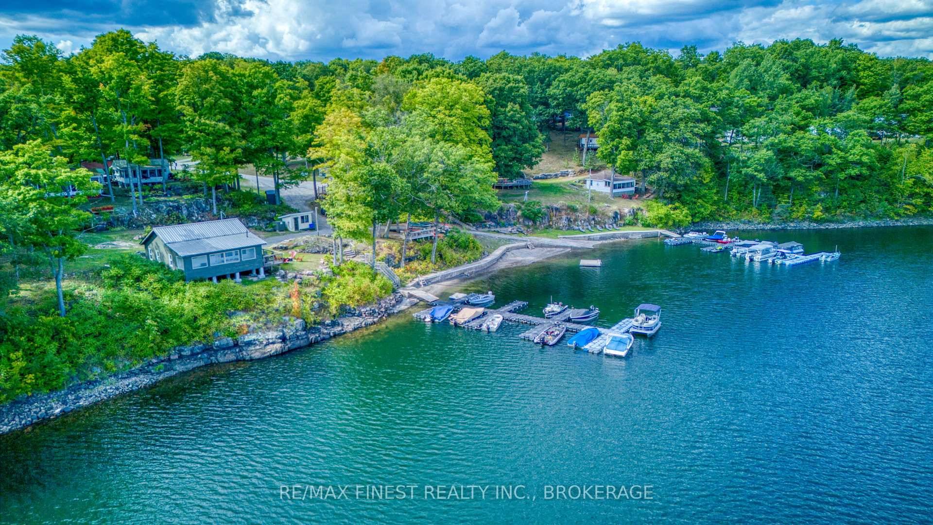 Browns Lakeview Cottages and Campground Crow Lake, Tichborne, ON.