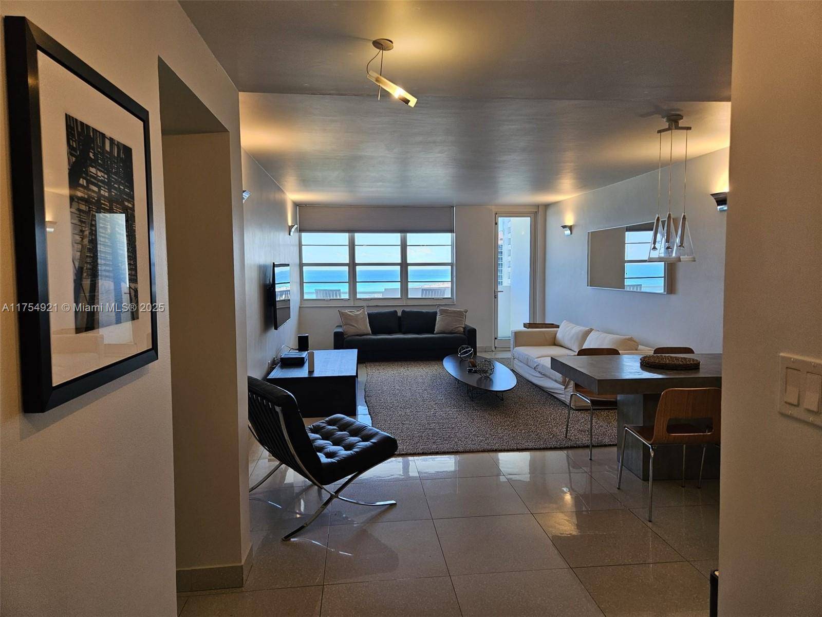 Enjoy this oceanfront paradise Direct ocean view, high floor, fully upgraded 1 bed at Decoplage.