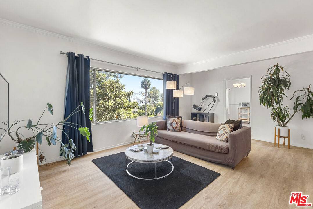 2014 Whitley Ave 1.0 Hollywood Hills East LA