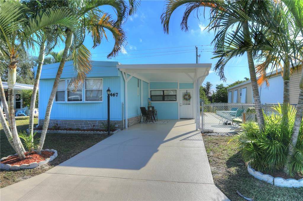 TURN KEY..... Fantastic tropical bungalow retreat freshly rejuvenated !