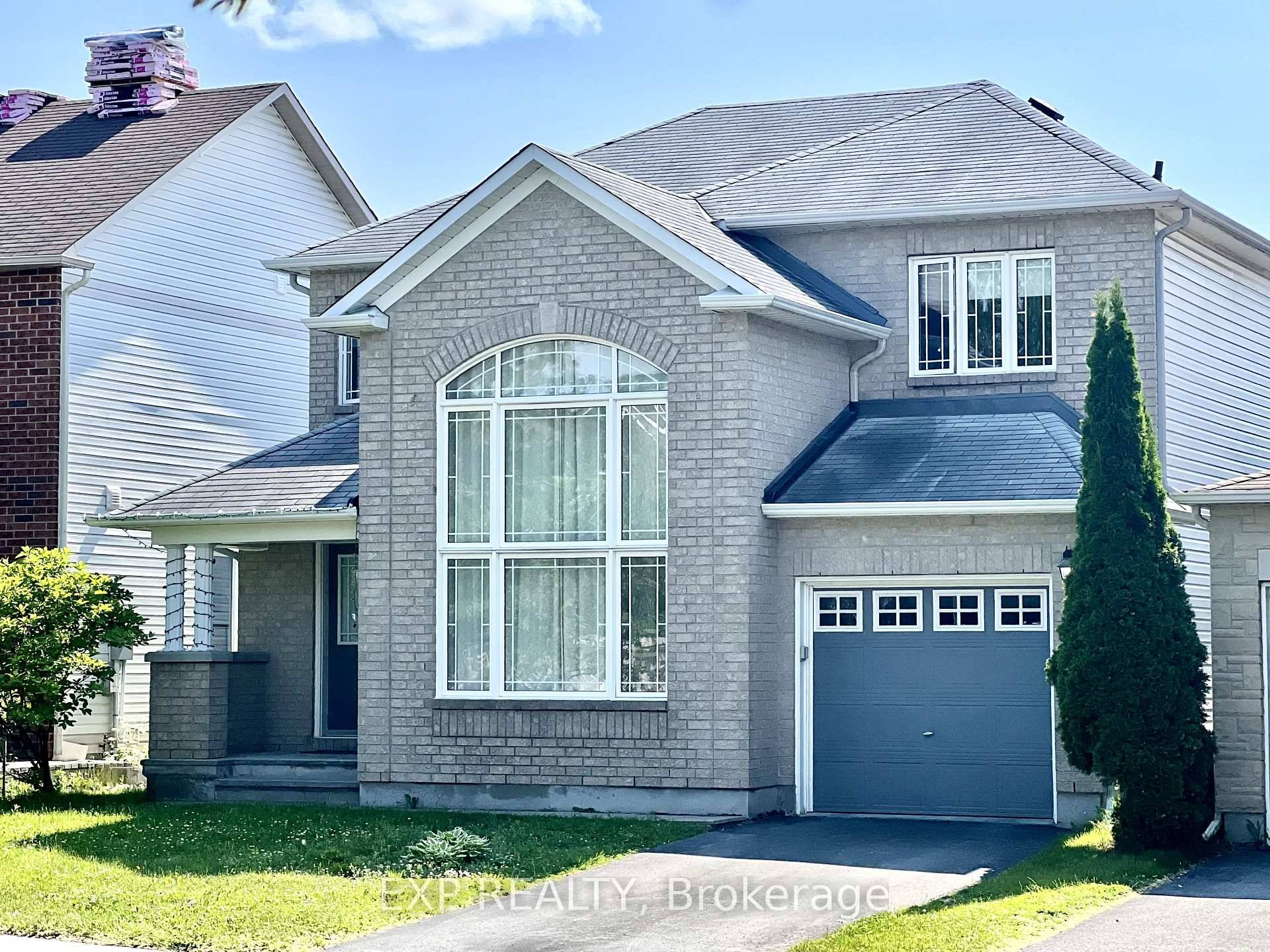 Beautifully maintained detached 3 bedroom, 2.