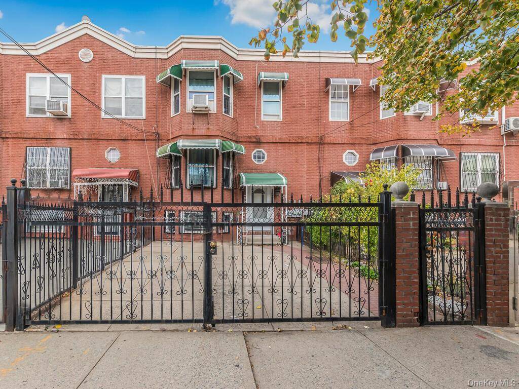 Welcome to 1029 Kelly Street, a two family home located in the heart of the Foxhurst neighborhood in the Bronx.