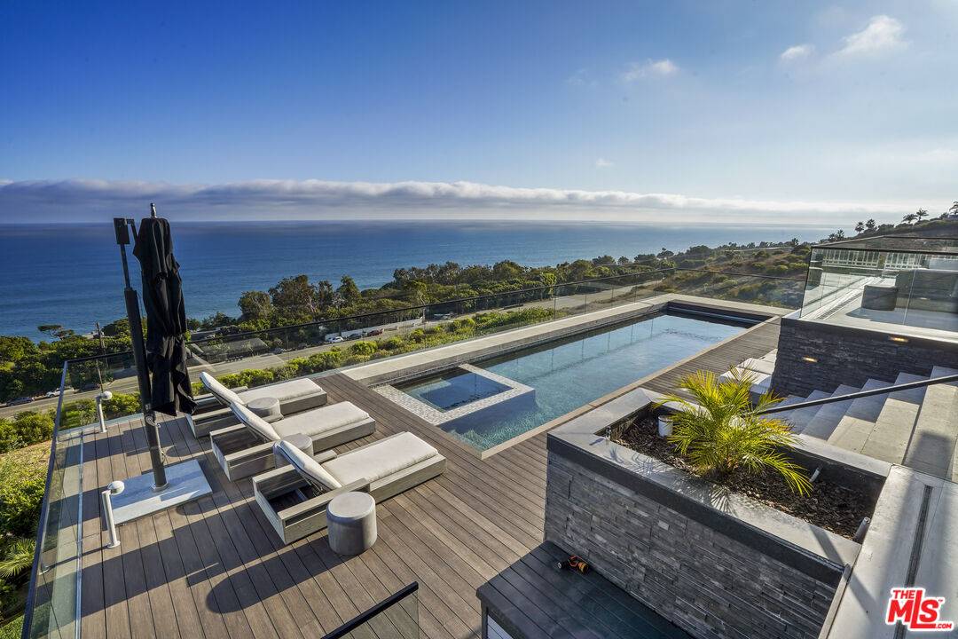 32357 Pacific Coast Hwy Malibu LA