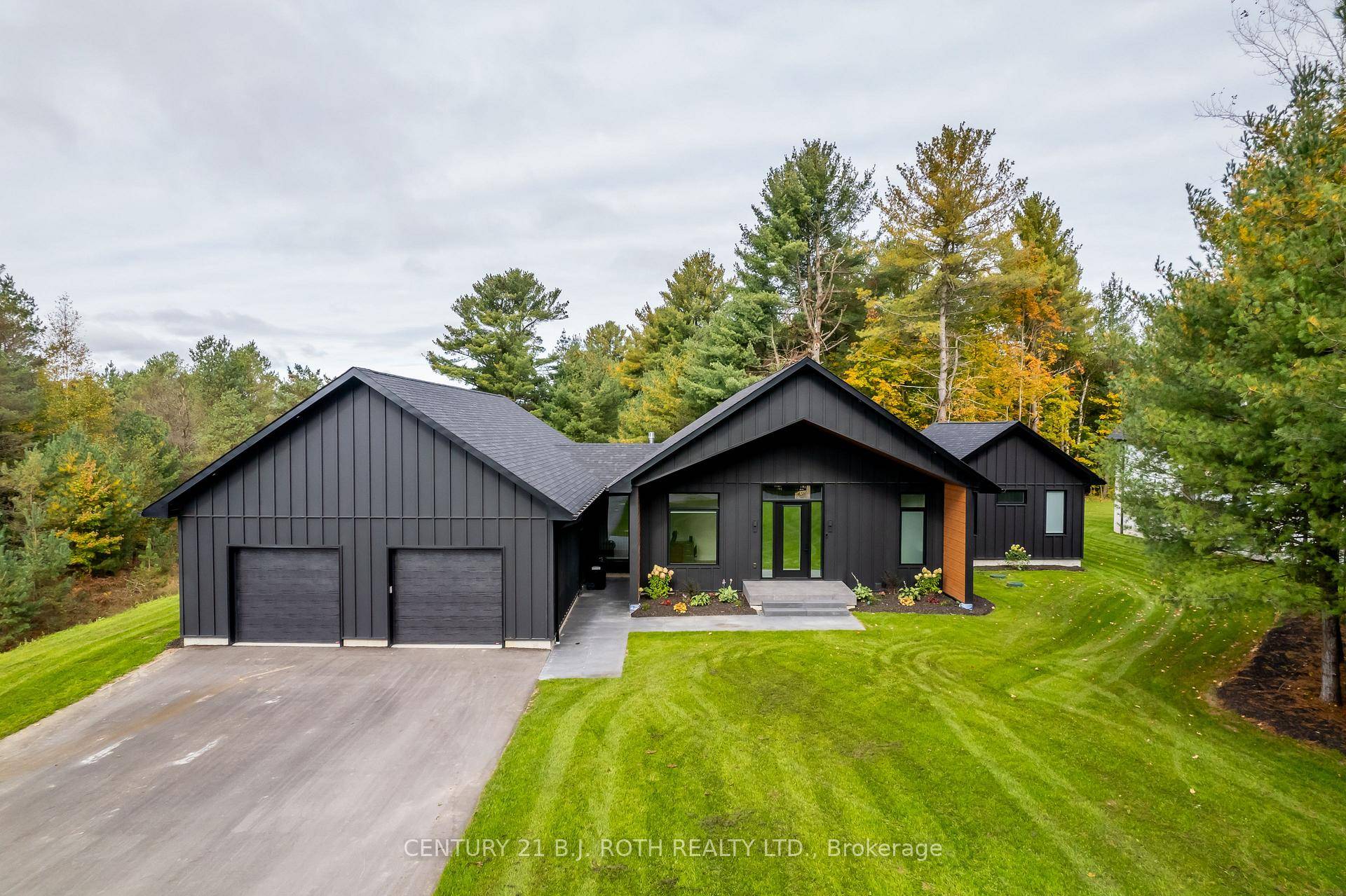31 Marni Lane is a masterpiece of Scandinavian inspired design, offering nearly 6, 000 sq.