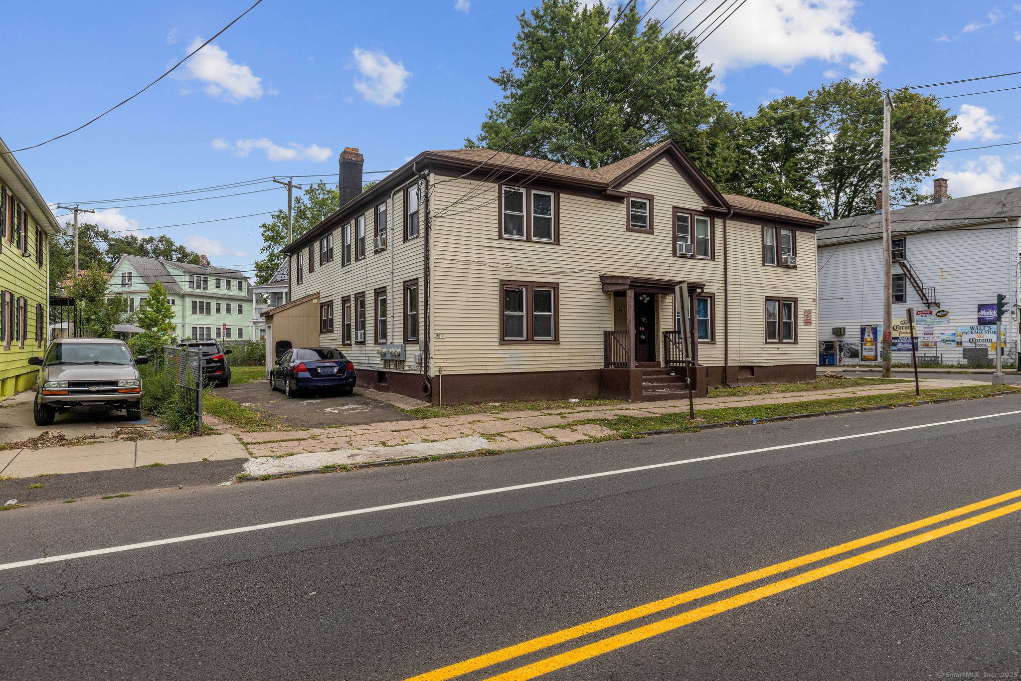 Great investment opportunity in the Hill neighborhood of New Haven !
