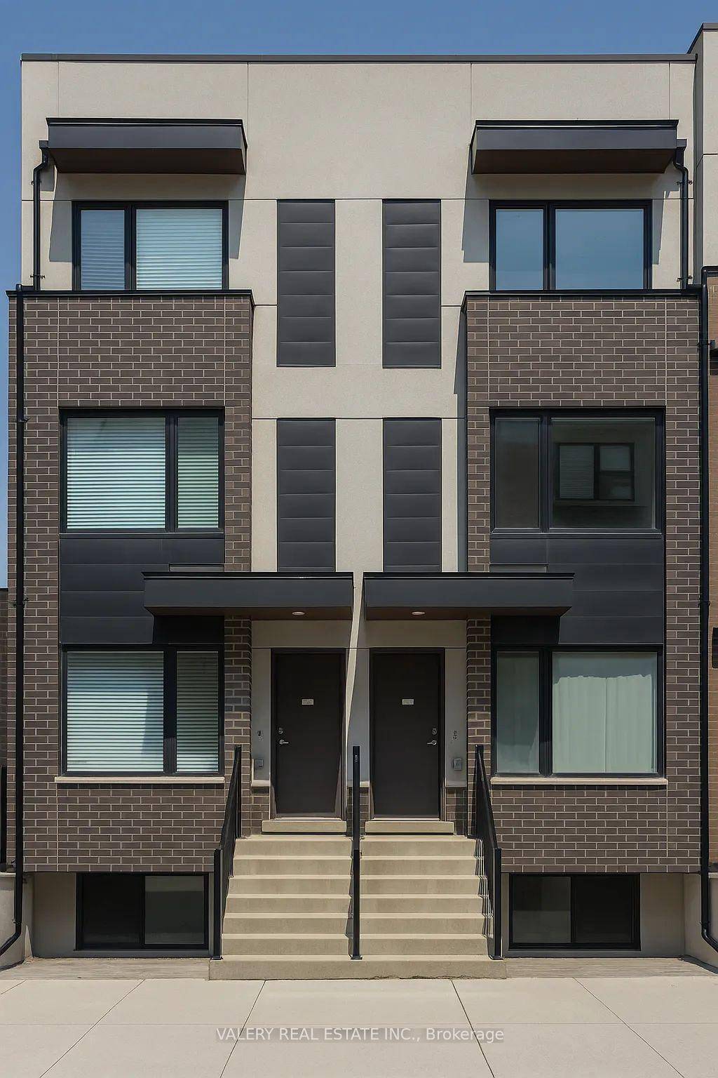 Bright and well maintained 3 storey stacked townhouse in the Downsview Park community by Mattamy Homes.