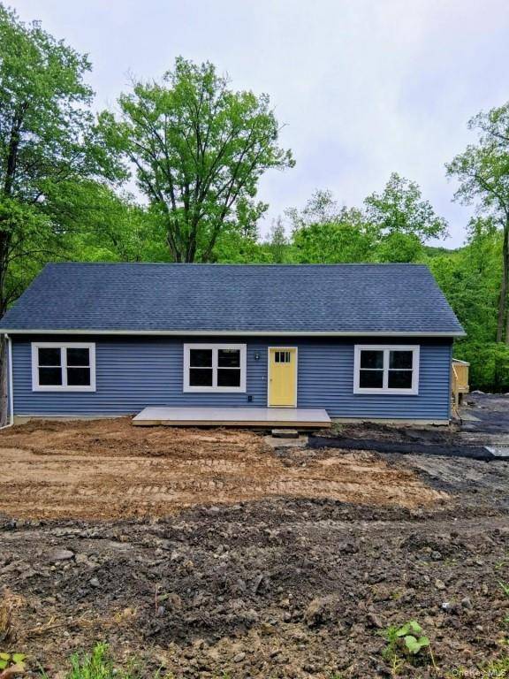 New modular single family home, ready to move in.
