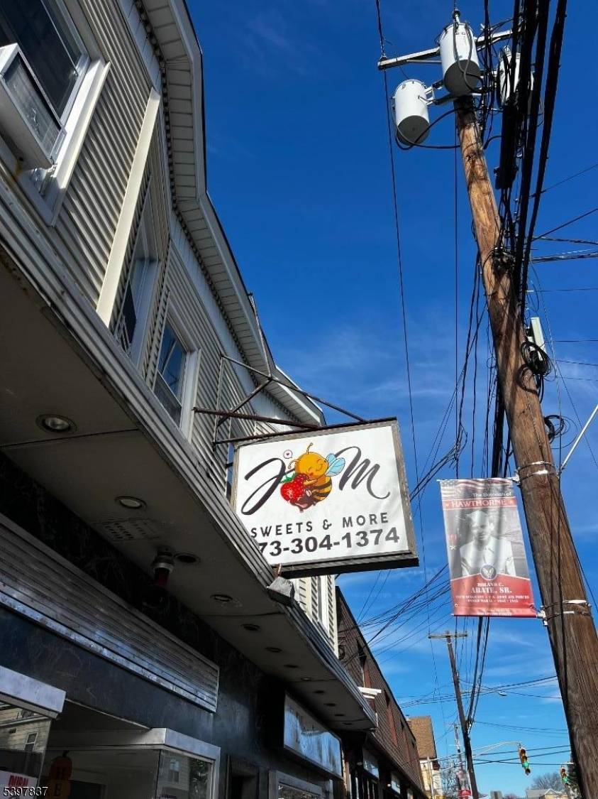 This recently established chocolate shop ?