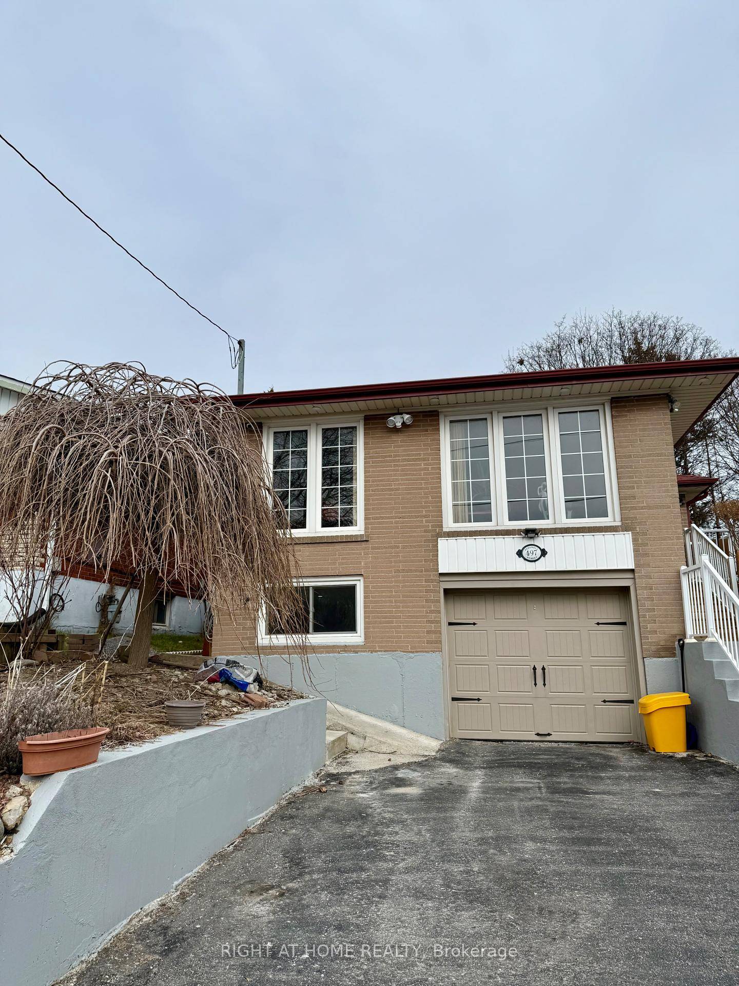 Welcome to this spacious and well lit 1 bedroom basement unit located in a quiet, family friendly neighborhood of Oshawa.
