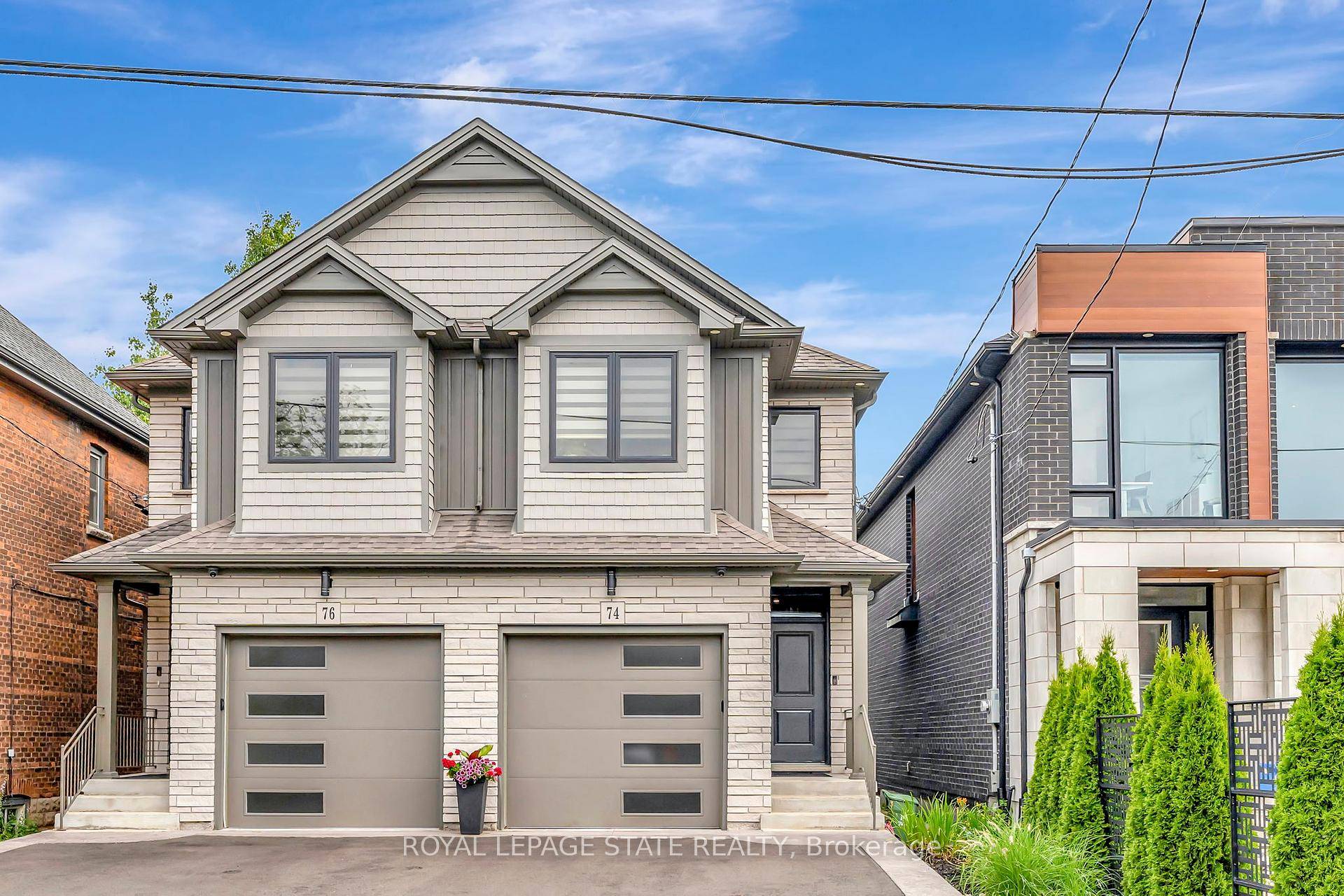 This thoughtfully built semi detached home, located in the heart of Kirkendall, is perfectly situated just steps from Locke Streets popular restaurants, cafes, and shops.