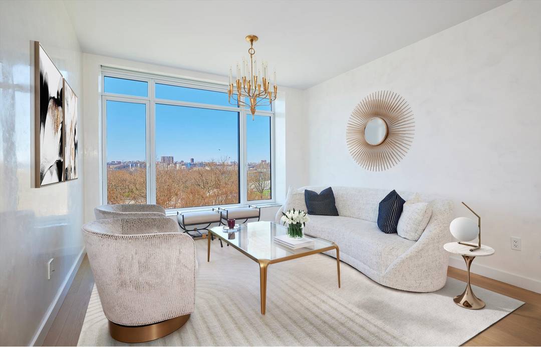 Designed by Robert A. M. Stern THE CORTLAND Welcome to 555 West 22nd Street, Unit 6DW, a stunning Condo located in the vibrant Chelsea neighborhood.
