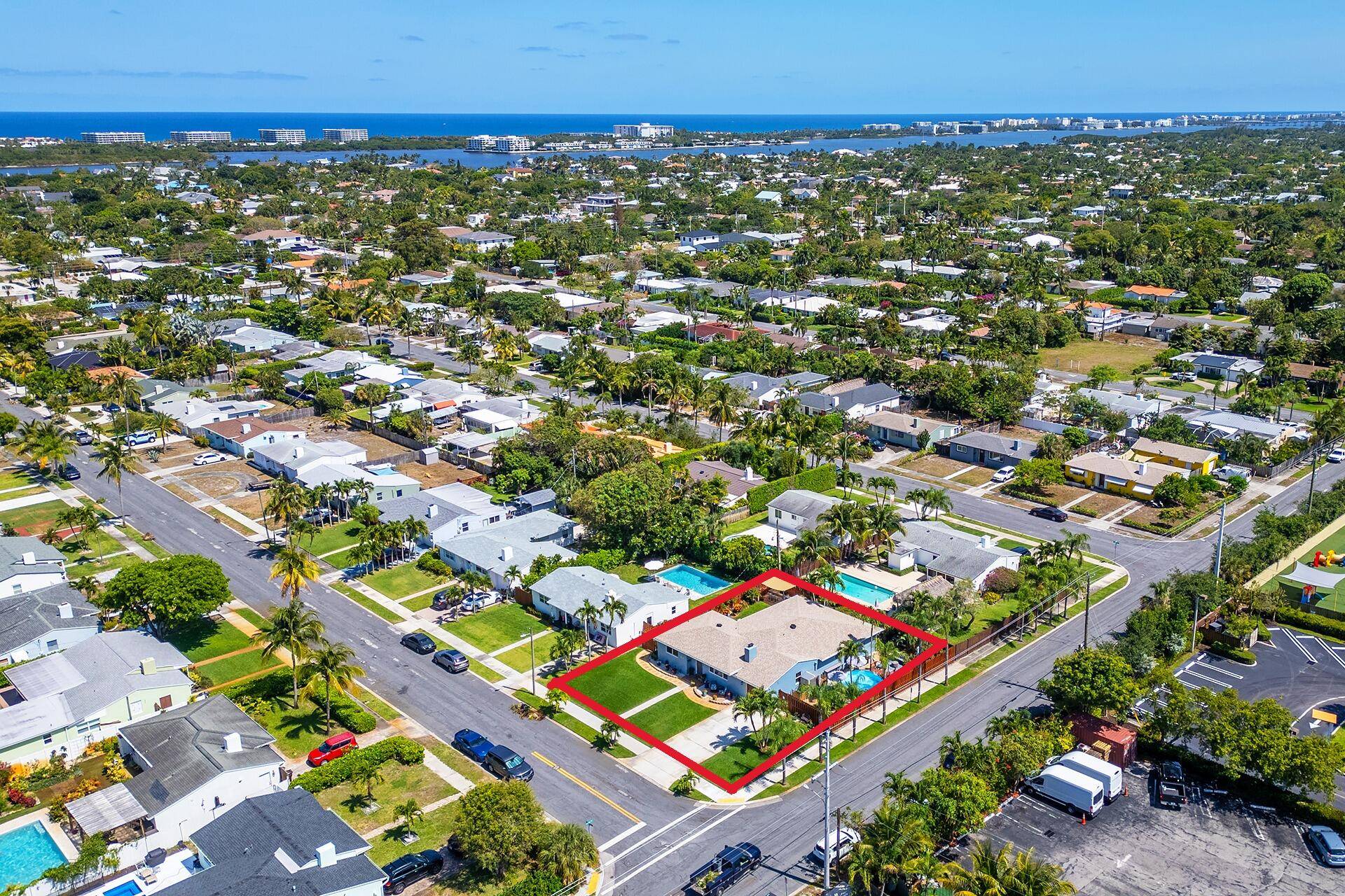 Build big in SoSo ! This massive 9, 191 sq ft corner lot in West Palm Beach's hottest neighborhood is your blank canvas for a luxury dream home, high end ...