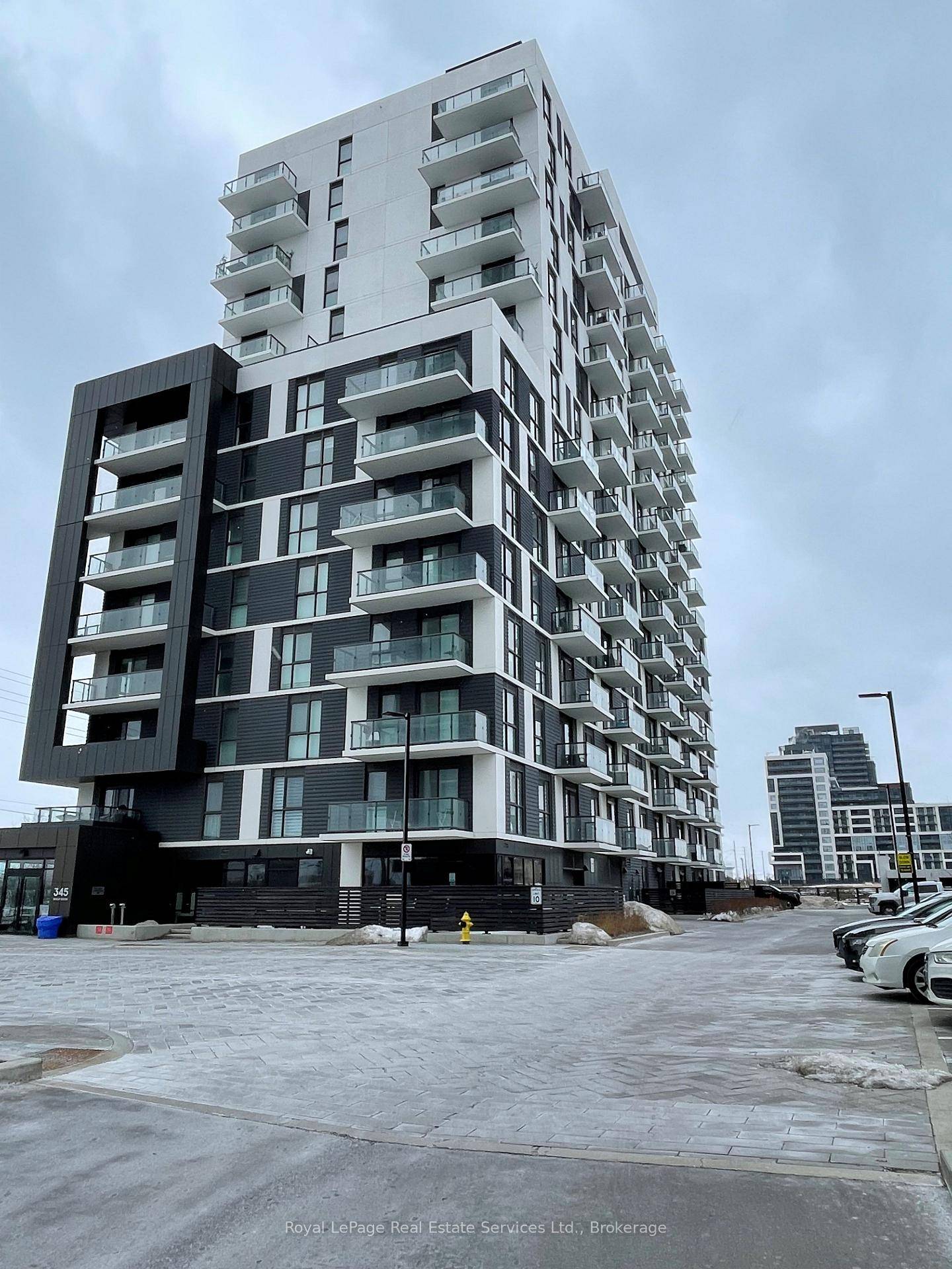 Welcome to 710 345 Wheat Boom Drive, an elegant 2 bedroom, 2 bathroom condo nestled in the sought after North Oakville community.