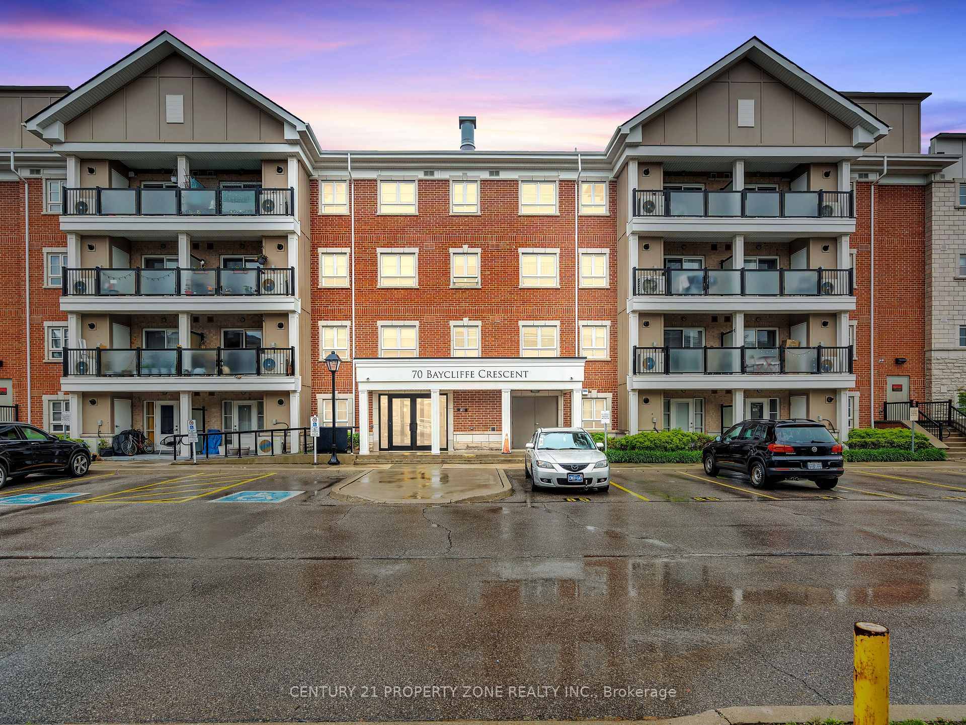 Spacious and sun filled 2 bedrooms, 2 bathrooms condo with 2 rare titled parking spots, in suite laundry, and a dedicated locker space, located right at Mount Pleasant GO Station ...