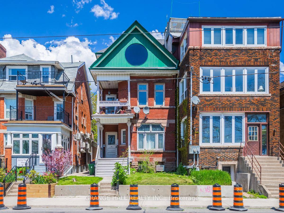 Turn Of The Century Victorian Mansion !
