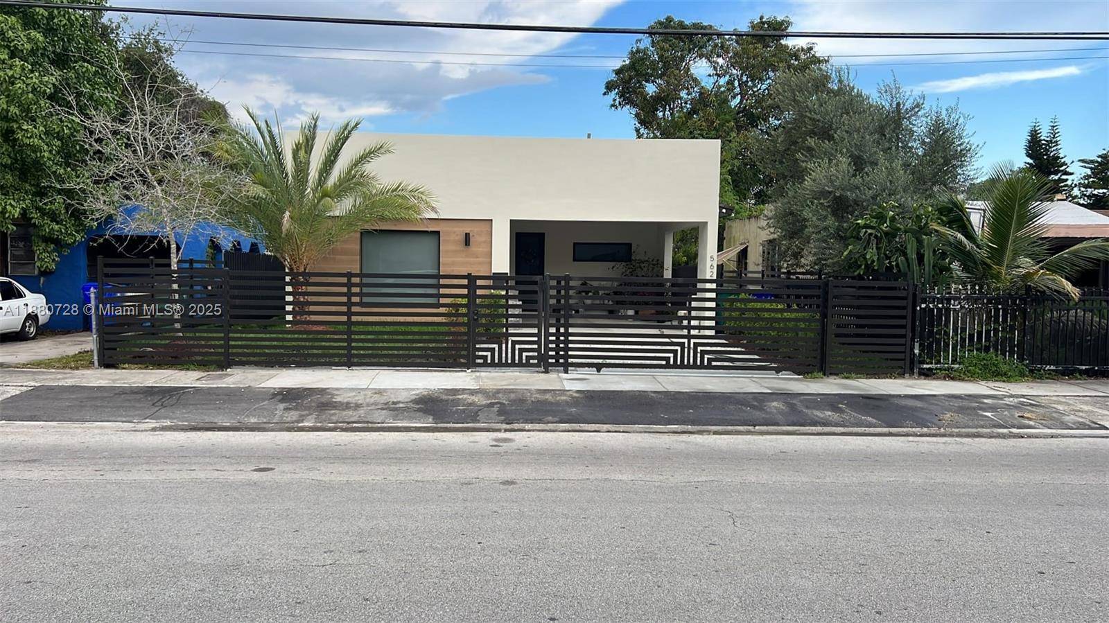 Modern Elegance in Miami.