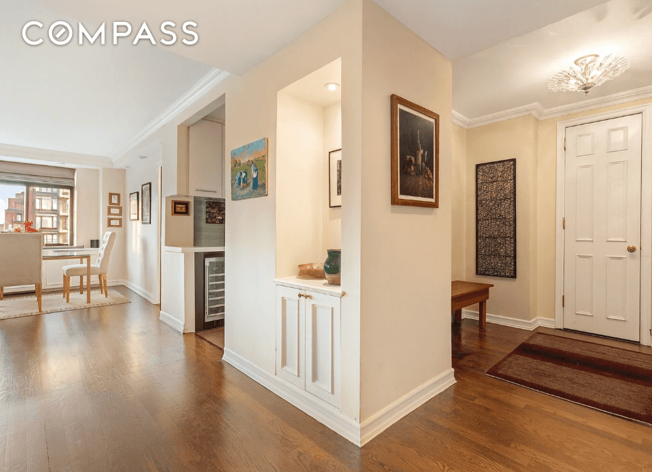 This high floor three bedroom, two bath residence offers approximately 1, 580 square feet of beautifully proportioned living space and exceptional light throughout.